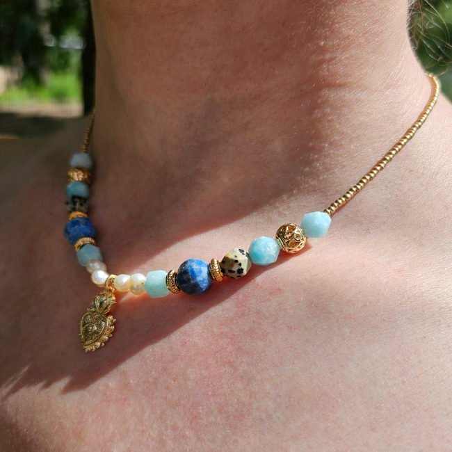 Collar corazón azul